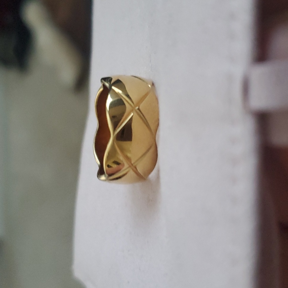 18k gold plated Crush Diagonal Cross ring - Picture 2 of 7